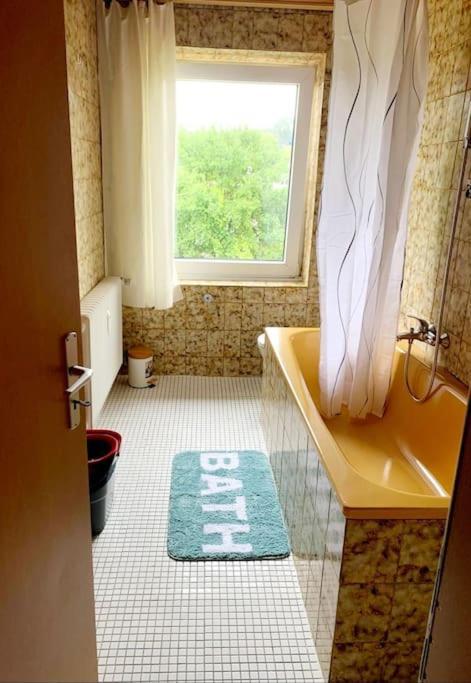 Schoene, Gemuetliche Wohnung, Voll Ausgestattet 부퍼탈 외부 사진